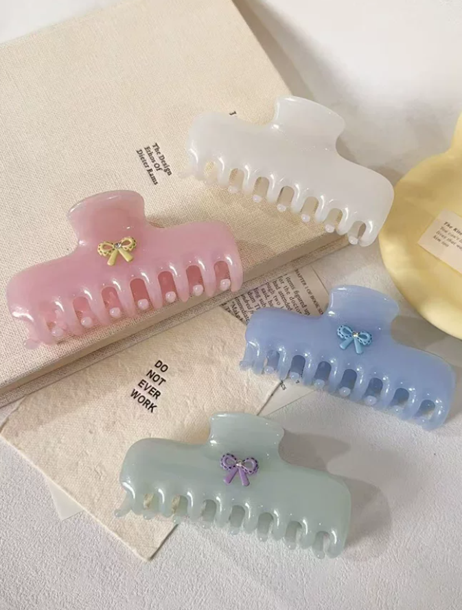 Cream Jelly Soft Claw