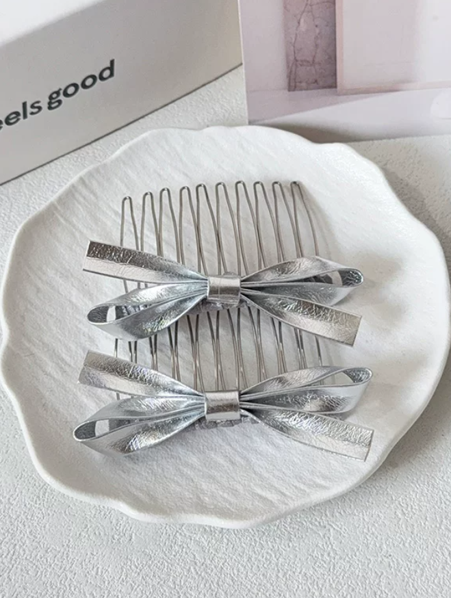 Velvet Bow Crown Comb